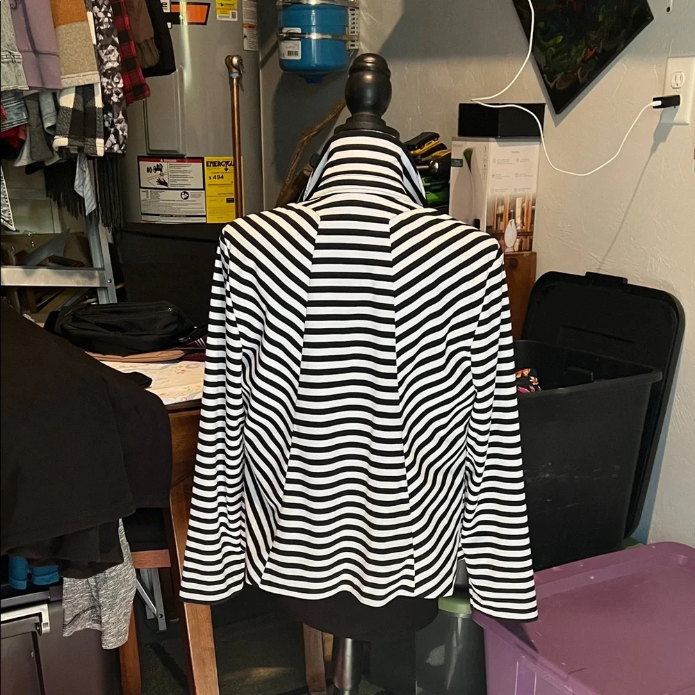 Valerie Stevens Black and White Striped Blazer - Picture 2 of 2